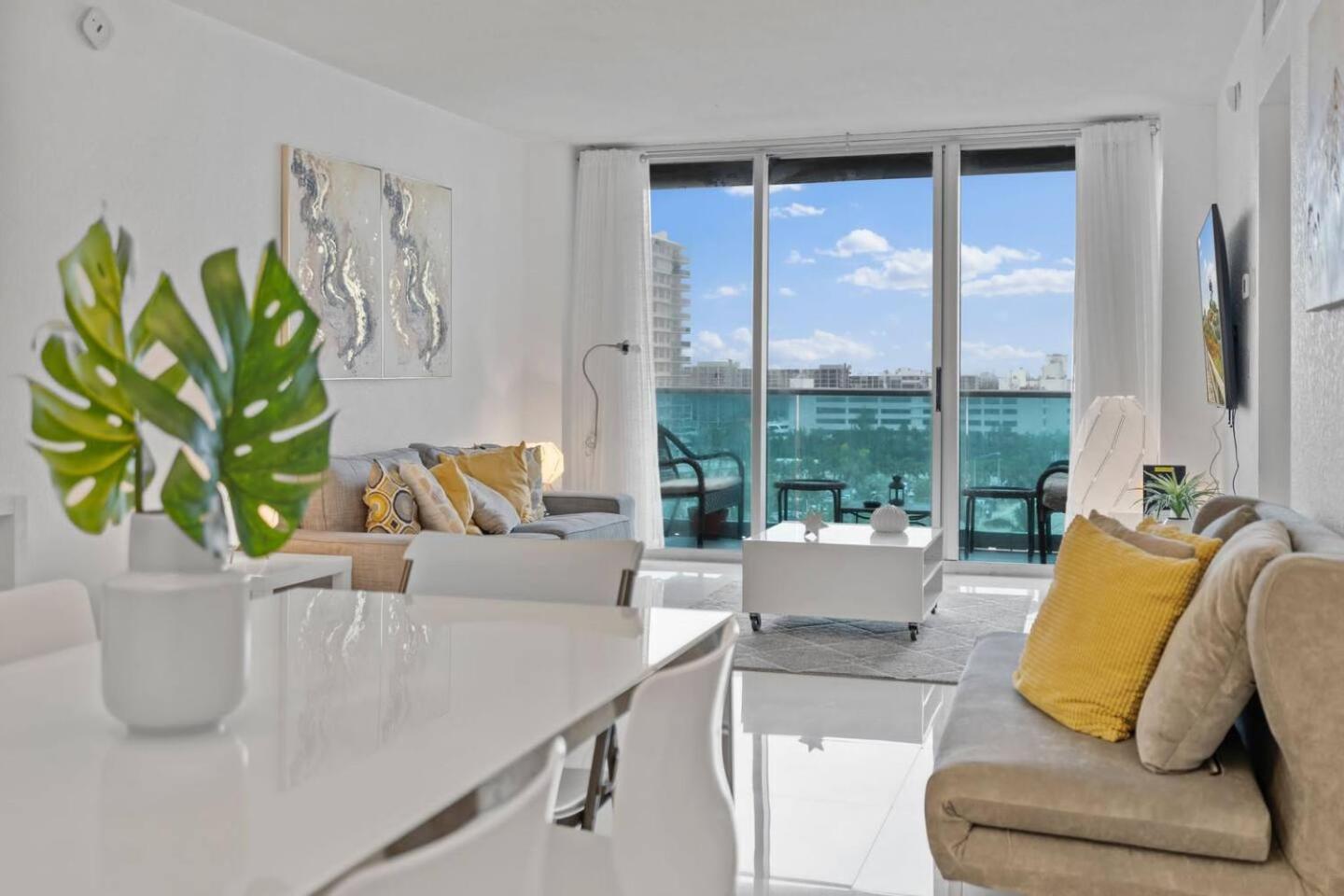 Great Apartment With Beach Access Hollywood Kültér fotó