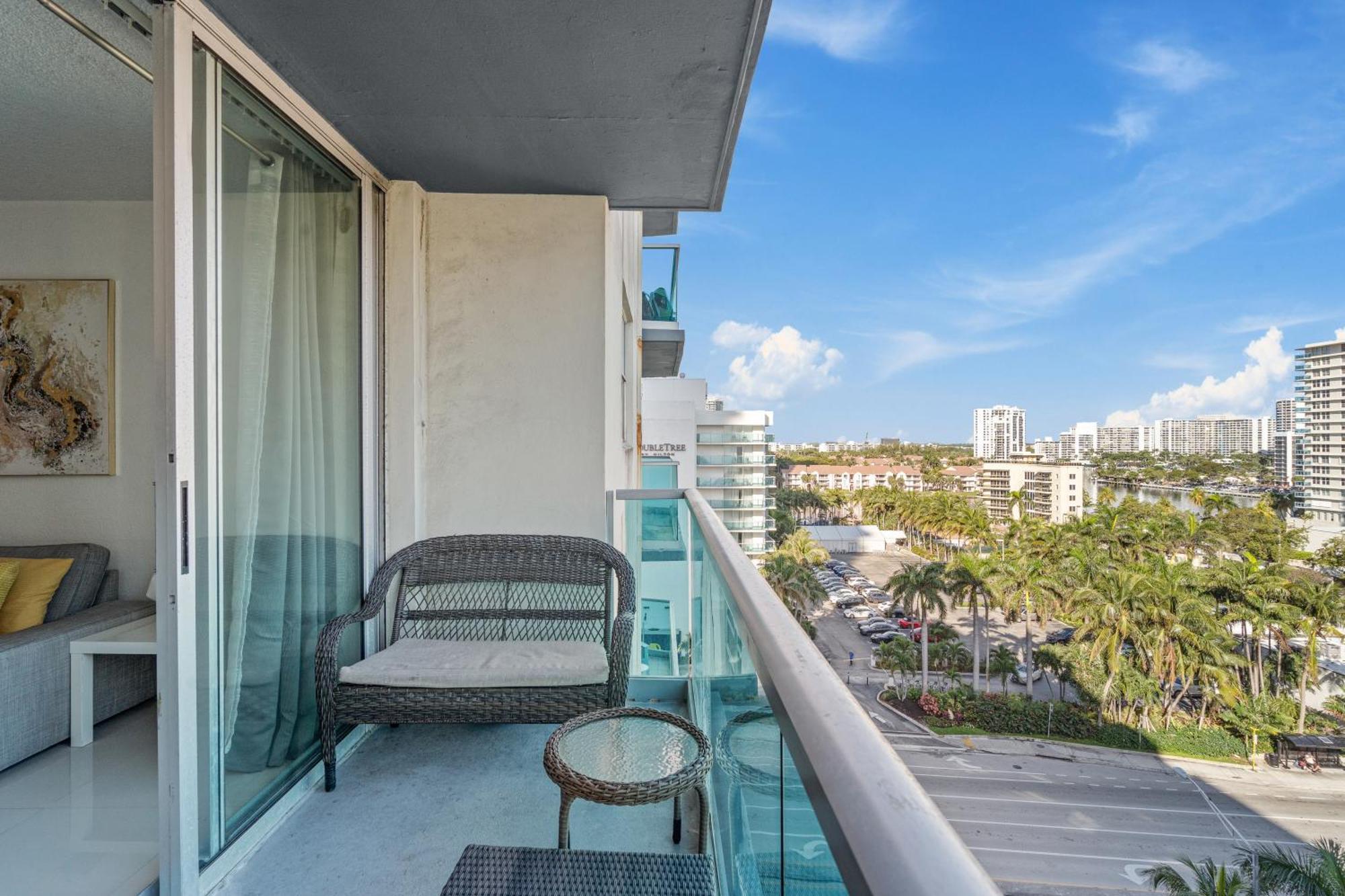 Great Apartment With Beach Access Hollywood Kültér fotó