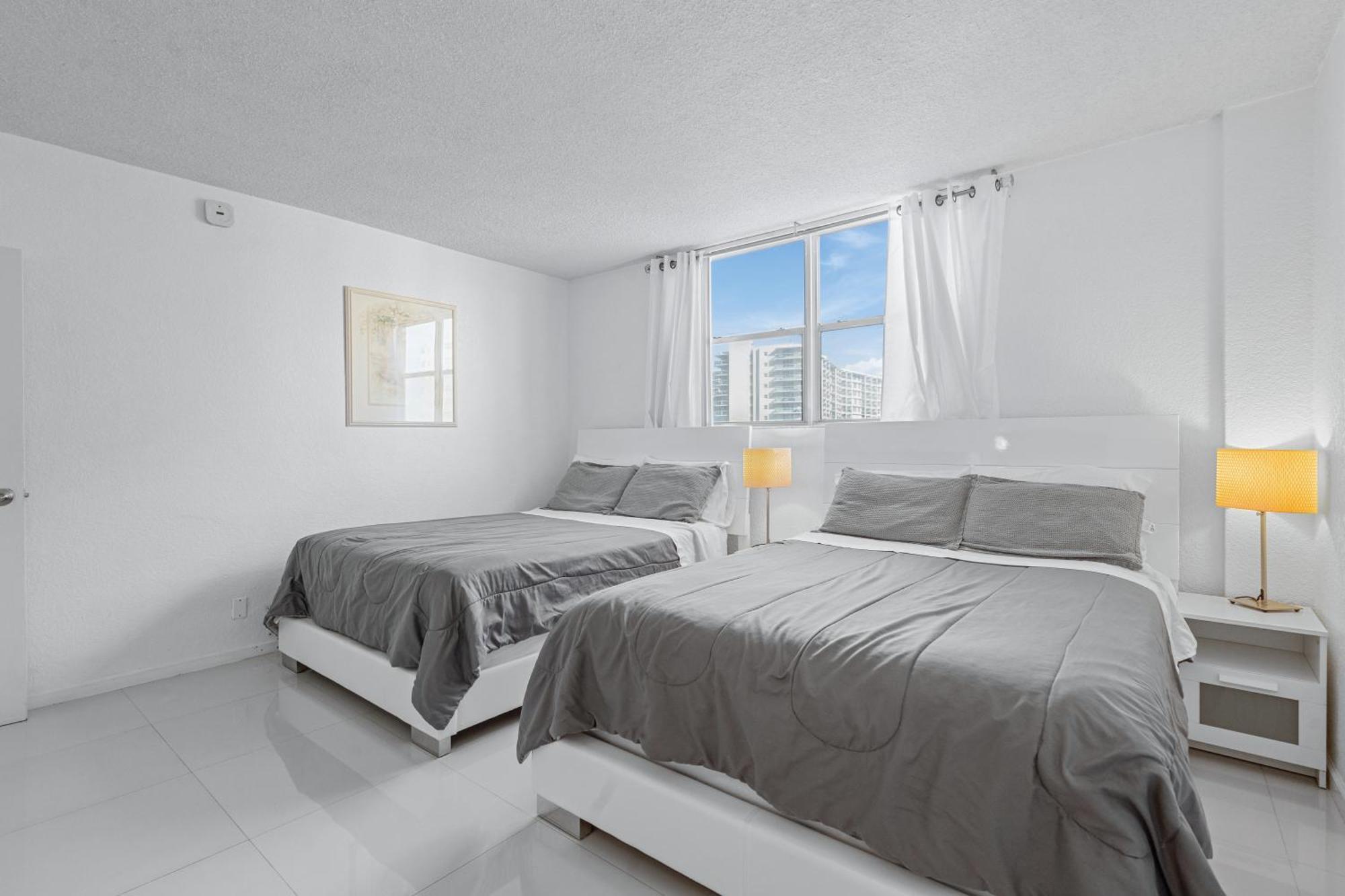 Great Apartment With Beach Access Hollywood Kültér fotó
